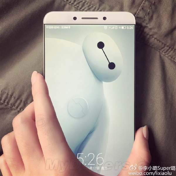 這就是樂視手機真機:前面好干凈!