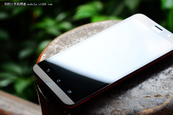 蘇寧手機節 4GB內存Zenfone2低至1299元