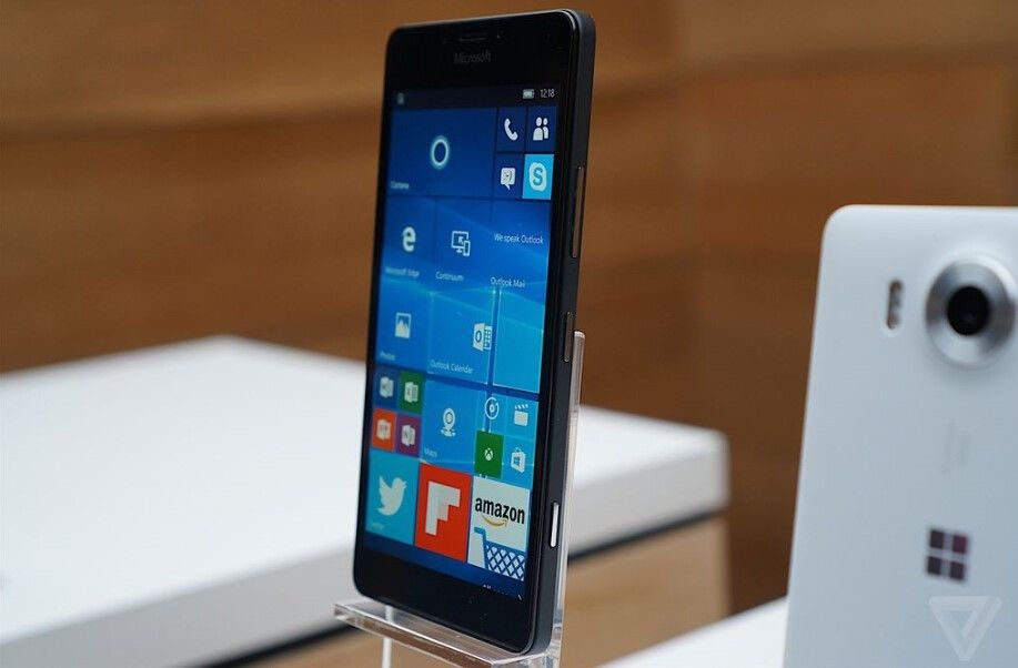 微軟發(fā)布會 MicrosoftBand二代 lumia950 SurfacePro4 SurfaceBook