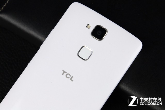 智能遙控“樂控2.0” TCL樂玩2C圖賞  