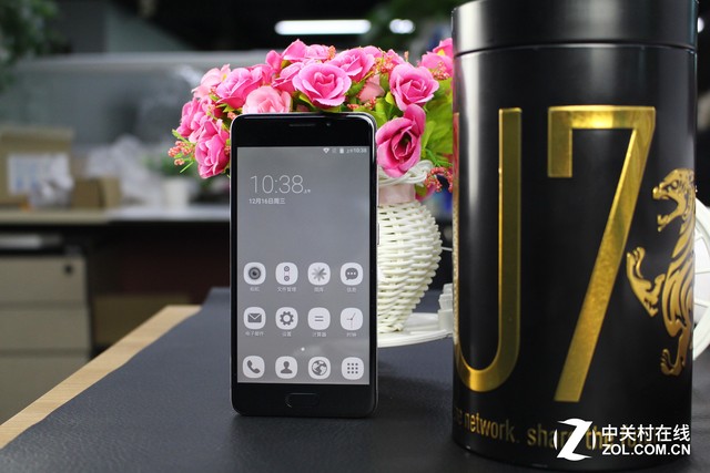 聯(lián)發(fā)科八核支持指紋 有糖手機U7評測 