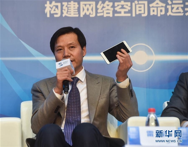 畫面太美！雷軍/馬云/李彥宏/馬化騰穿上西裝后