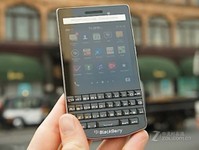 黑莓P9983商家報(bào)價(jià)7599元 配實(shí)體全鍵盤
