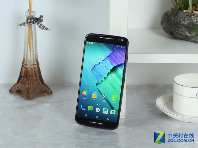 2K屏幕顯示細(xì)膩 Moto X Style報(bào)2421元 