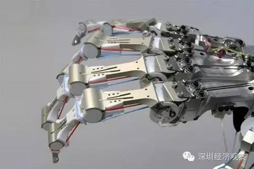 中國制造：距離世界頂級還差30年！卻要跑