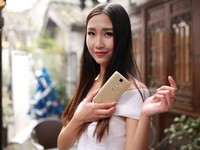 TCL樂玩2C金色版圖賞 簡約不凡的設計，