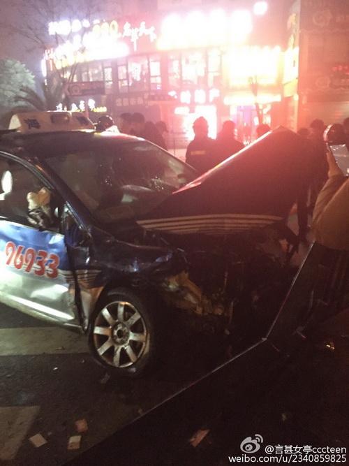 爐石 王思聰 熊貓TV 主播 熊大直播出車(chē)禍
