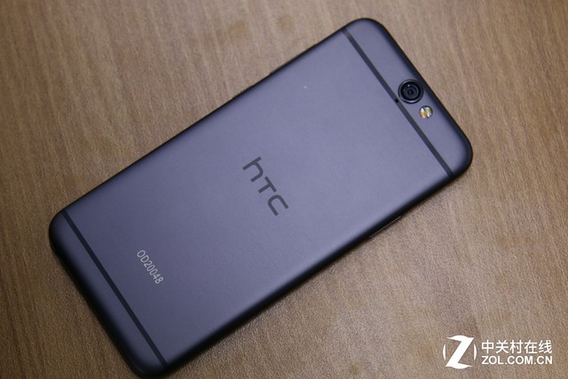 HTC One A9:精致貴族風范的中端機 