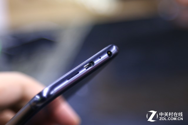 HTC One A9:精致貴族風范的中端機 