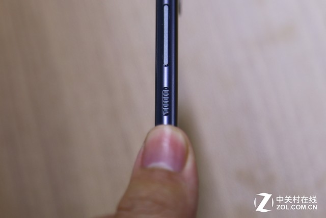 HTC One A9:精致貴族風范的中端機 