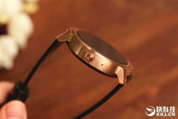 黑曜金版TicWatch智能手表開箱：高顏值/支持iPhone