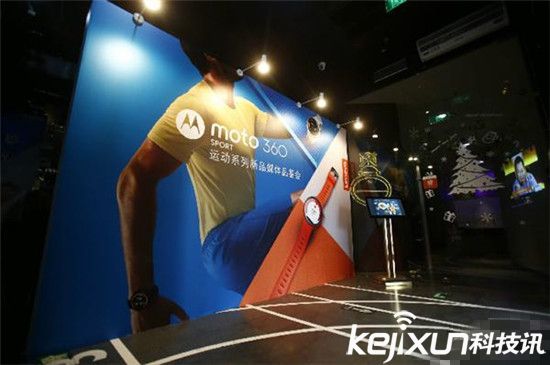 Moto 360 Sport國(guó)行版今日開(kāi)售 2388元起!
