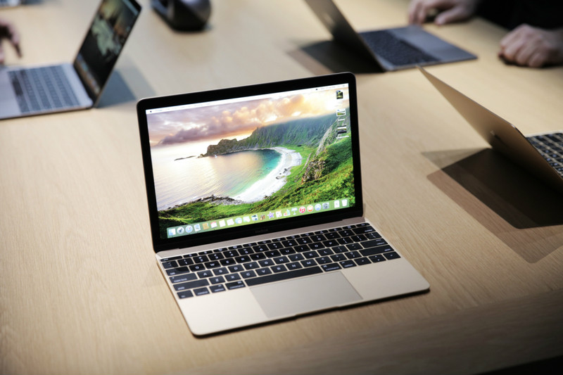 據傳蘋果會在2016年的WWDC大會上更新旗下的Macbook Air產品線，極有可能發布全新的15寸MacBook Air并砍掉現售的11寸版本，以應對PC市場上性能日益強大的超極本。