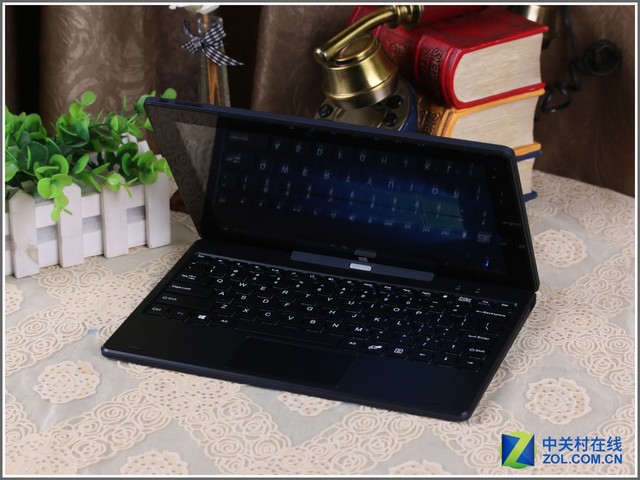 Z8300配4G內(nèi)存 品鉑W1S二合一平板評測 