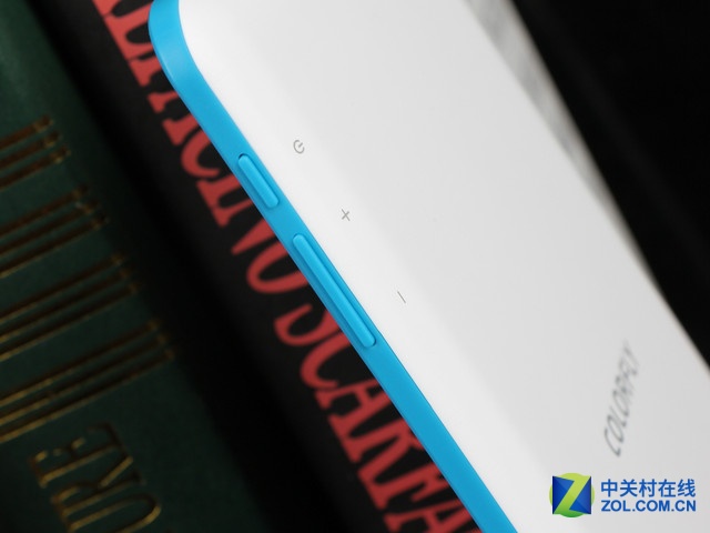 一抹潔凈天空藍(lán) 七彩虹i820急速版評測 