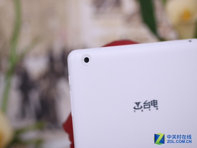 纖巧素白如薄瓷 臺電X80 Plus平板評測 