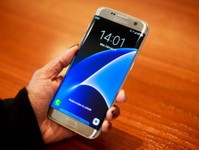 三星Galaxy S7 Edge真機圖賞 豐富曲面功能
