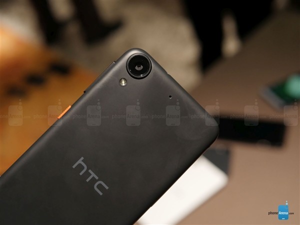 略丑的個性設(shè)計 HTC Desire三新機上手