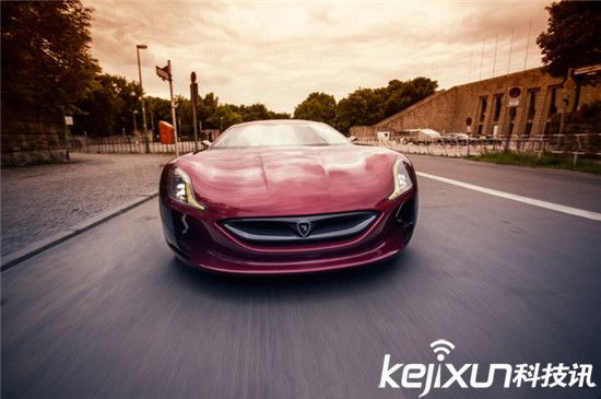 這款電動超級跑車土豪都不淡定了：特斯拉默默吃灰！