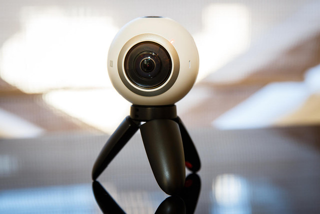 三星Gear 360 VR相機(jī) 