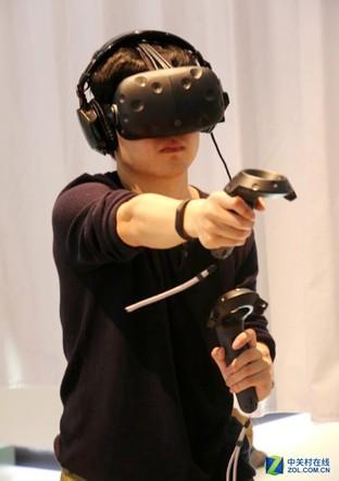看起來很逗 HTC Vive就是這樣一個(gè)東西! 