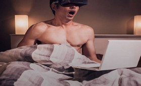 AV公司改拍VR小電影了？VR圖謀顛覆色情業