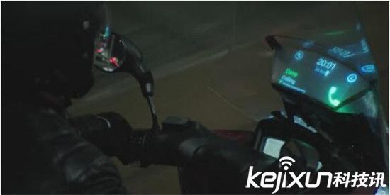 汽車擋風玻璃成精啦：一秒變身顯示屏太拉風了！