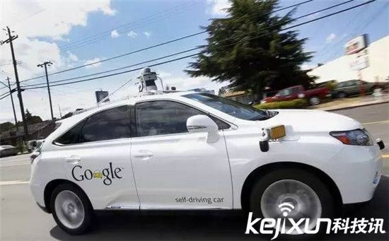 日本無人駕駛汽車上路 出租車智能機器人面世