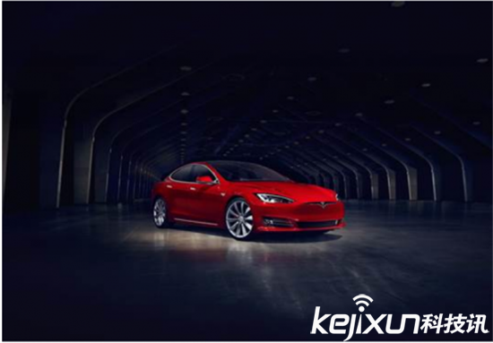 特斯拉 Model S 首次中國亮相  新店建在太古里？