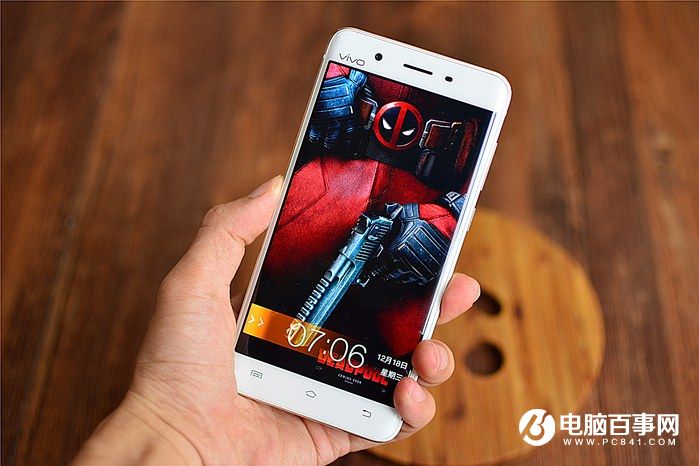 國產(chǎn)手機(jī)新標(biāo)桿 vivo Xplay5全面評(píng)測