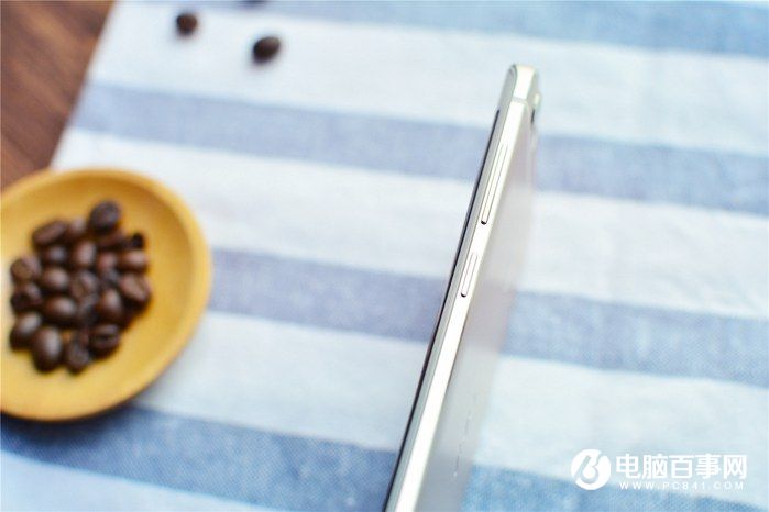 國產(chǎn)手機(jī)新標(biāo)桿 vivo Xplay5全面評(píng)測(cè)