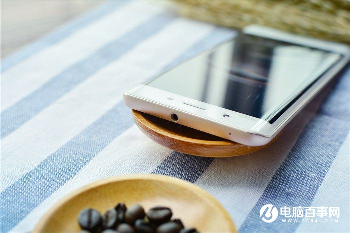 國產(chǎn)手機(jī)新標(biāo)桿 vivo Xplay5全面評(píng)測(cè)