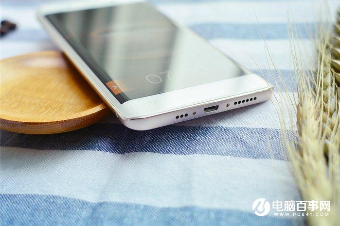 國產(chǎn)手機(jī)新標(biāo)桿 vivo Xplay5全面評(píng)測(cè)
