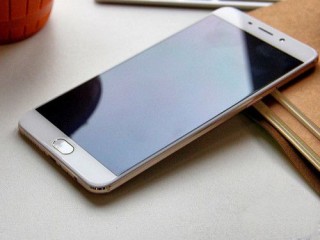 OPPO R9 Plus和MOTO X Style區別對比評測