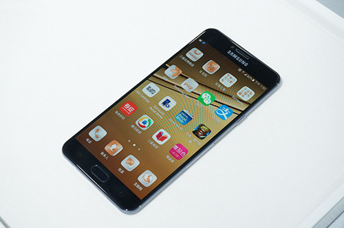ZUK Z2 Pro和三星C5有什么區(qū)別 ZUK Z2 Pro和三星C5對(duì)比評(píng)測(cè)