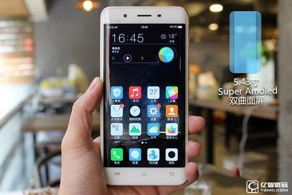 樂Max 2和vivo Xplay5哪個好？vivo Xplay5與樂Max 2區(qū)別對比