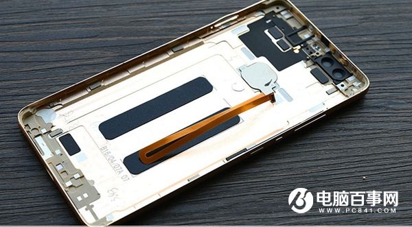 榮耀V8做工怎么樣？榮耀V8拆機圖解評測