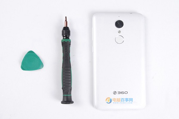 360手機N4做工如何？360手機N4拆機圖解評測
