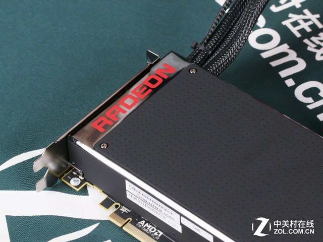 仗劍大殺四方 AMD Radeon Pro Duo首測 
