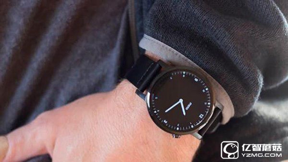 Moto360二代迎來系統固件升級，增強心率功能