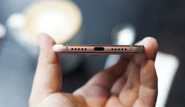 iPhone有必要會取消3.5mm耳機(jī)接口嗎？