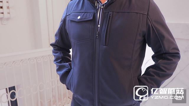 有了這能充電的衣服 媽媽再也不擔心我手機沒電了