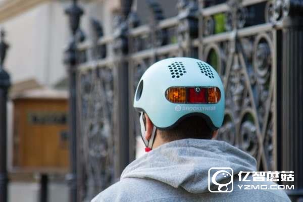 智能單車頭盔 可拍片導航兼當指示燈用 