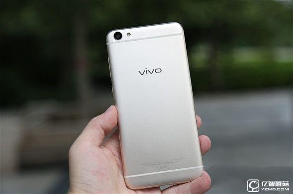 vivo X7和OPPO R9哪個好？vivo X7與OPPO R9區別對比