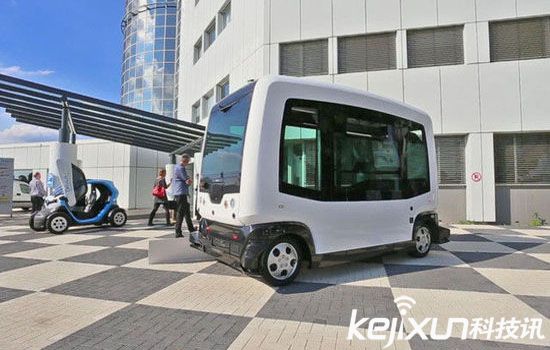 IBM無人駕駛公交車正式上路：它真的可以對話!