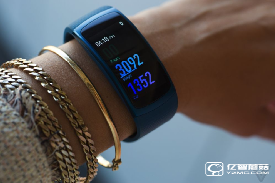三星Gear Fit 2手環(huán)深度評(píng)測(cè)：1200元人民幣的價(jià)格 堪稱智能手環(huán)之巔