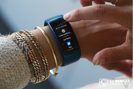 三星Gear Fit 2手環(huán)深度評(píng)測(cè)：1200元人民幣的價(jià)格 堪稱智能手環(huán)之巔