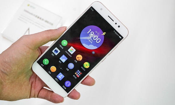 魅族MX6與360N4s對(duì)比：800元貴到哪兒了？