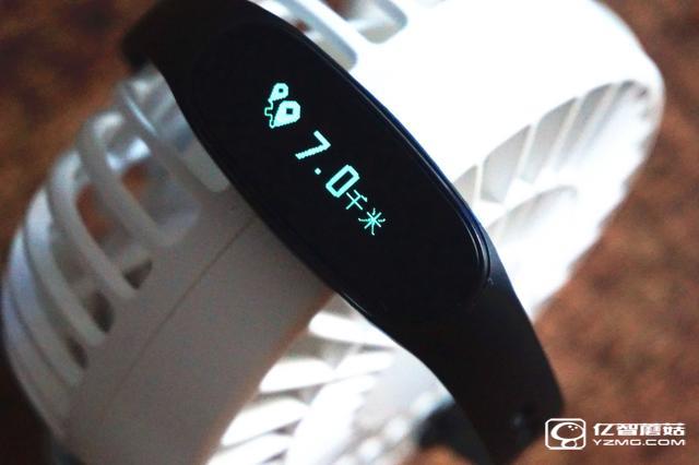 bong 3 HR智能手環首發開箱評測 169的價格和小米手環2比怎樣？