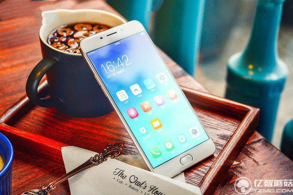 OPPO R9和vivo x7有什么區(qū)別 哪個(gè)更值得買？